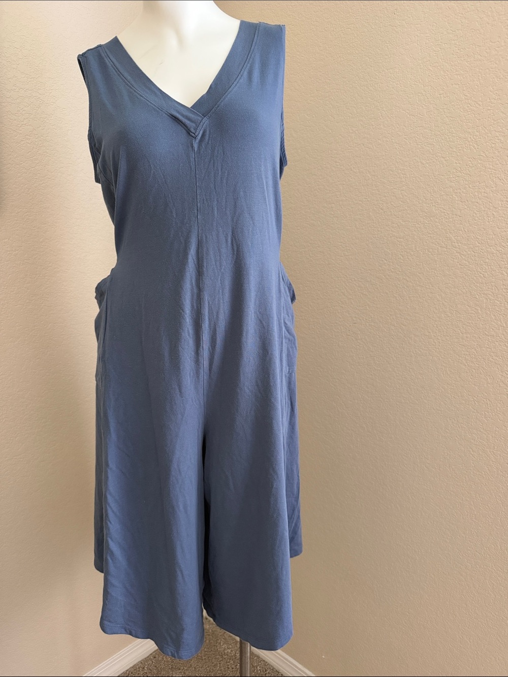 AnyBody | Cozy Knit Romper with Pockets - Picture 4 of 6
